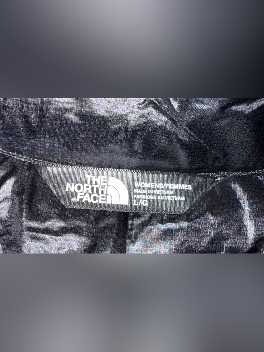 EUC Women’s The North Face ThermoBall Trekker Vest - Black - Size Large - Picture 4 of 4